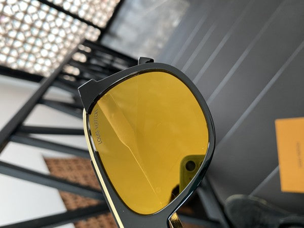 Louiis Vuitton Unisex Yellow Mercury Sunglasses