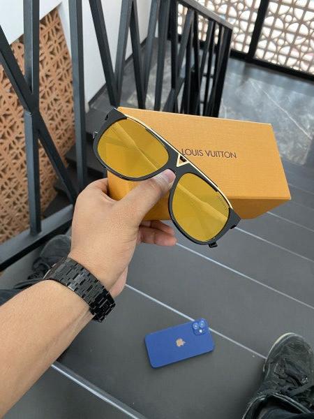 Louiis Vuitton Unisex Yellow Mercury Sunglasses