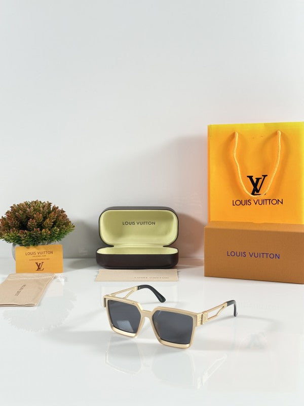 Louiis Vuiitton Gold Black Sunglasses