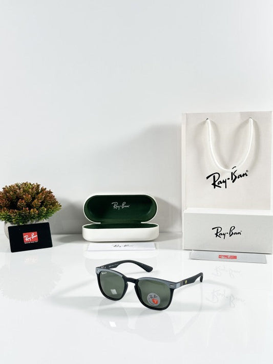 Raybann Exclusive Black and Green Sunglasses