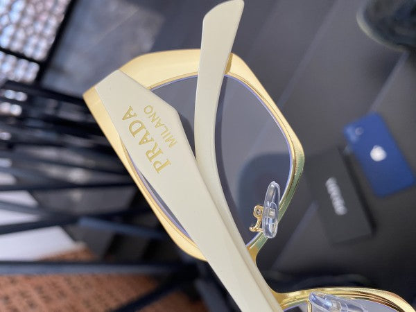 Pradaa Vera Luxe Sunglasses