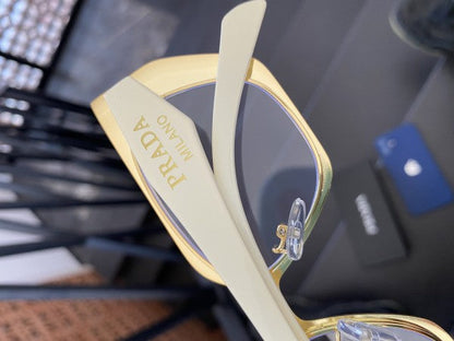 Pradaa Vera Luxe Sunglasses