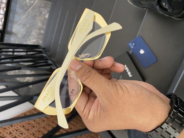 Pradaa Vera Luxe Sunglasses