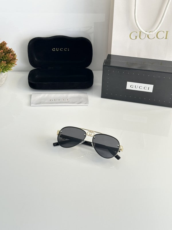 Guccii Gold and Black Edge Sunglasses