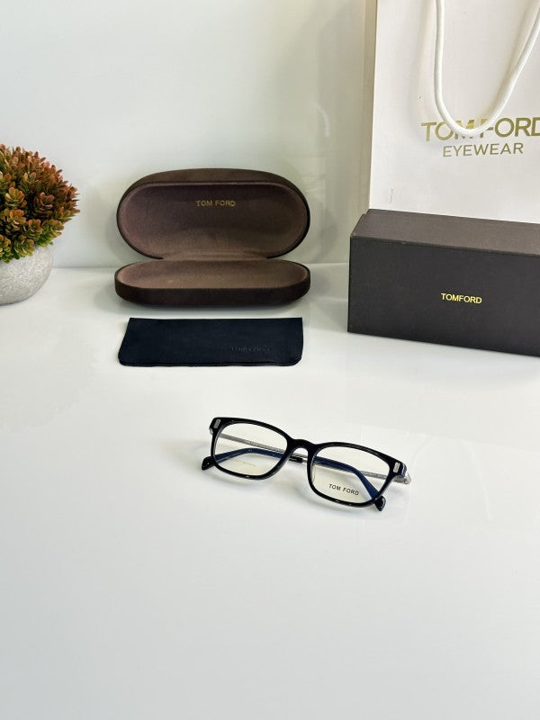 Tomforrd Elegant Silver Black Sunglasses