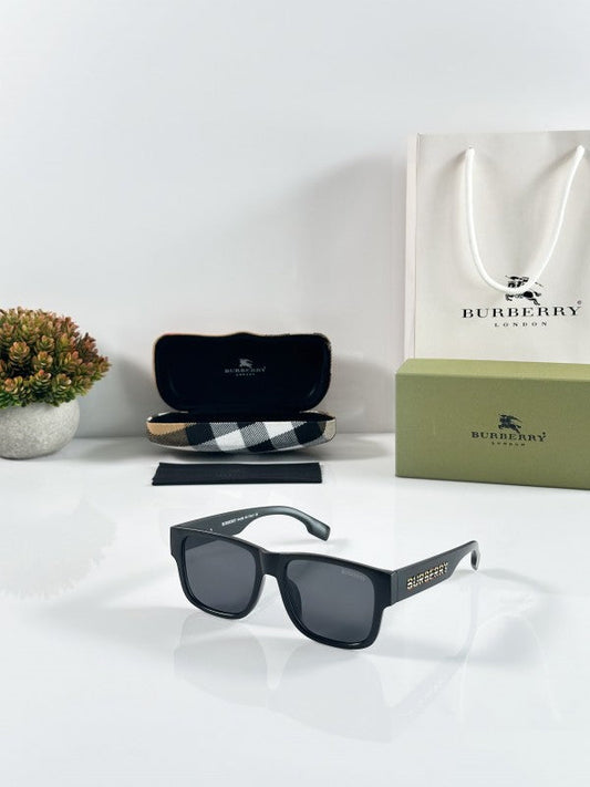 Burberryy Exclusive Black and Black Sunglasses