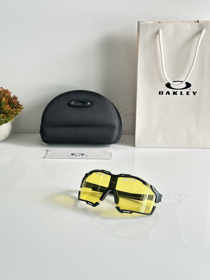 Oaklley Primium Black and Yellow Sunglasses