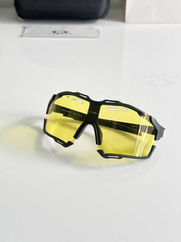 Oaklley Primium Black and Yellow Sunglasses
