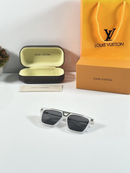 Louiis Vuitton Asthetic Ice and Black Sunglasses