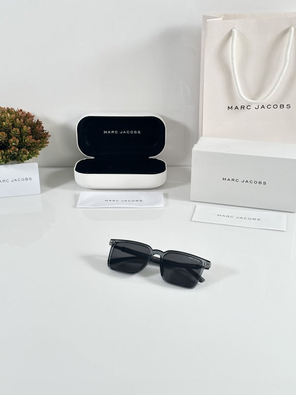 Marrc Jaccobs Classic Elegent Grey Sunglasses