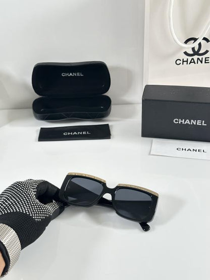 Chanell Classic Elegent Gold Black Sunglasses