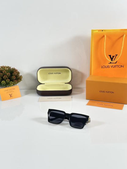 Louiis Vuiitton Primium Unisex Gold Black Sunglasses