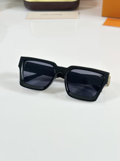 Louiis Vuiitton Primium Unisex Gold Black Sunglasses